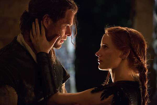 movie still The Huntsman: Winter's War, Festivale film review page; 600x400