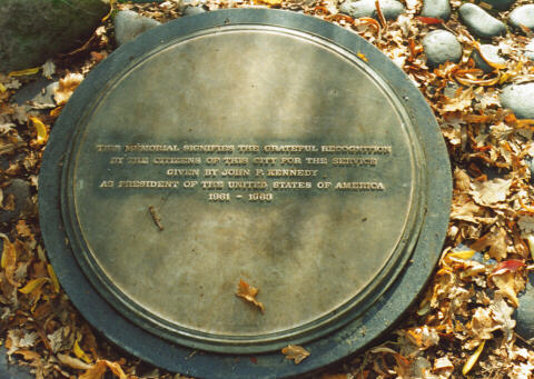 Plaque - John F. Kennedy memorial, Melbourne, Victoria