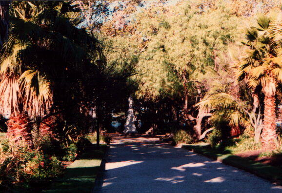 Williamstown Botanic Gardens, Melbourne, Victoria, Australia - photograph, image wtown09.jpg - 29799 Bytes