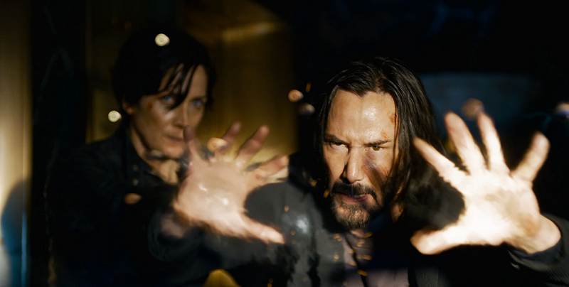 Matrix Resurrections movie still, Keanu Reeves and Carrie Anne Moss, Festivale Film Review;800x404