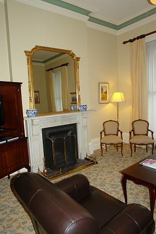 Sitting room, Queen Victoria suite, Hotel Windsor, Melbourne (c) Ali Kayn 2014; 310x465