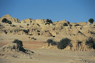 Mungo National Park, Mildura; photo courtesy Tourism Victoria